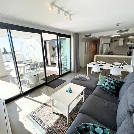 Royal Palm 10 * Nerja
